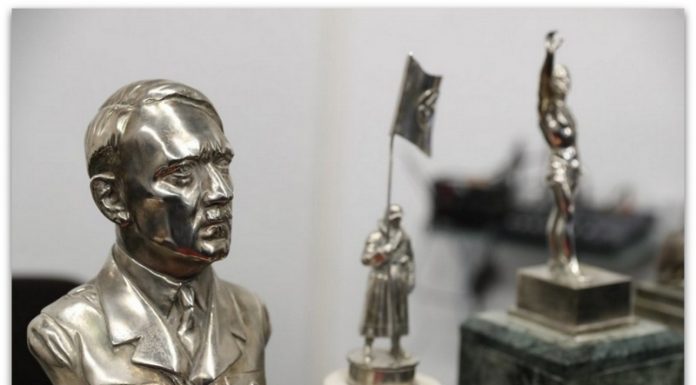 Во Аргентина откриена најголемата колекција на нацистички обележја | Фото