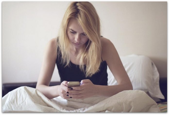 100.000 деца и млади се зависници од социјални мрежи