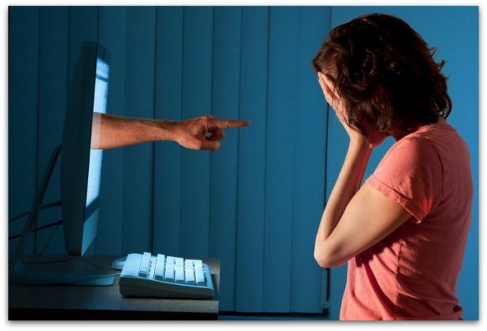 Пост на мајка за сајбербулинг кој речиси ја уништил нејзината ќерка