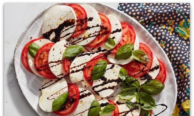 Caprese | Салата од домати и моцарела